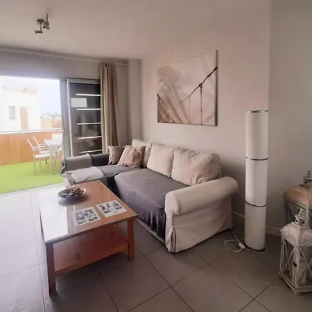 Apartment Sea View In With Pool & Private Parking Space
