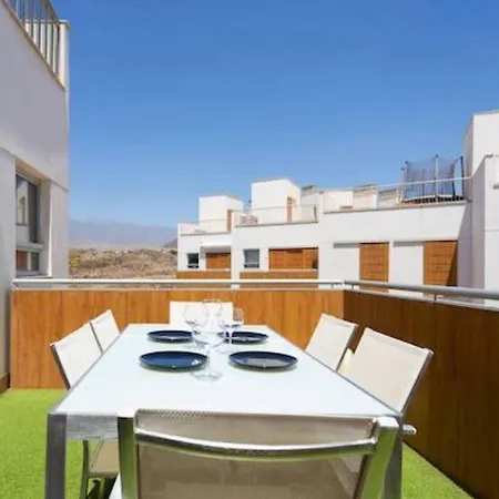 Apartment Sea View In With Pool & Private Parking Space