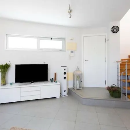 Sea View In With Pool & Private Parking Space Apartment El Medano (Tenerife)