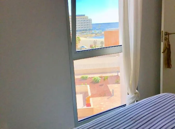 Sea View In With Pool & Private Parking Space El Medano (Tenerife)