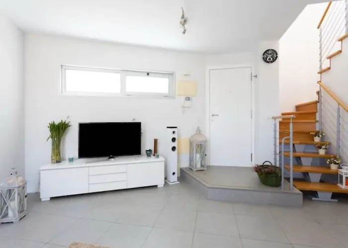 Sea View In With Pool & Private Parking Space Апартаменты Эль-Медано