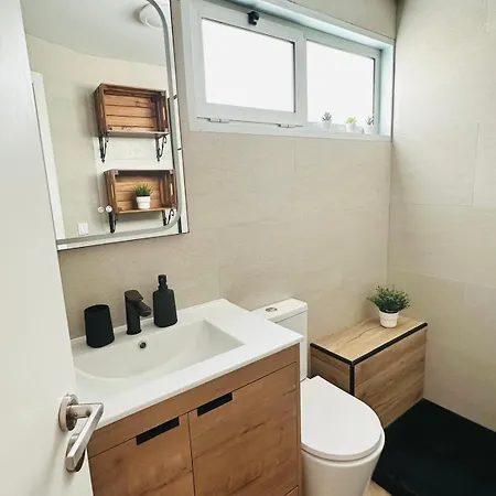 Sea View In With Pool & Private Parking Space 아파트