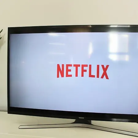 Sea View In With Pool & Private Parking Space Apartamento *