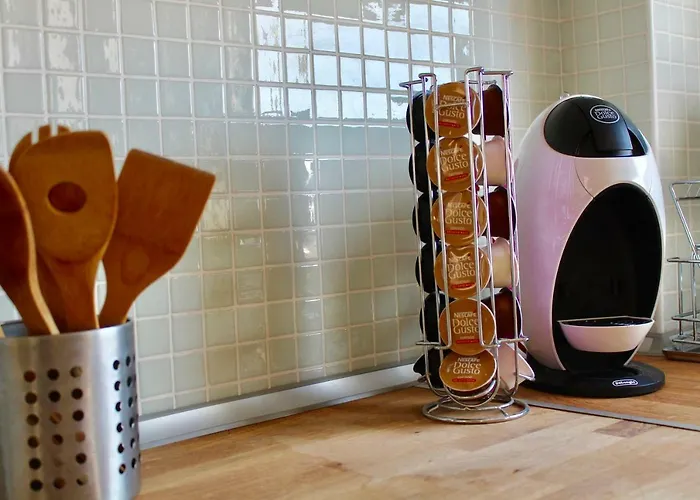 Sea View In With Pool & Private Parking Space