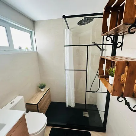 Апартаменты Sea View In With Pool & Private Parking Space