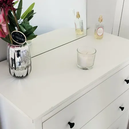 Апартаменты Sea View In With Pool & Private Parking Space *