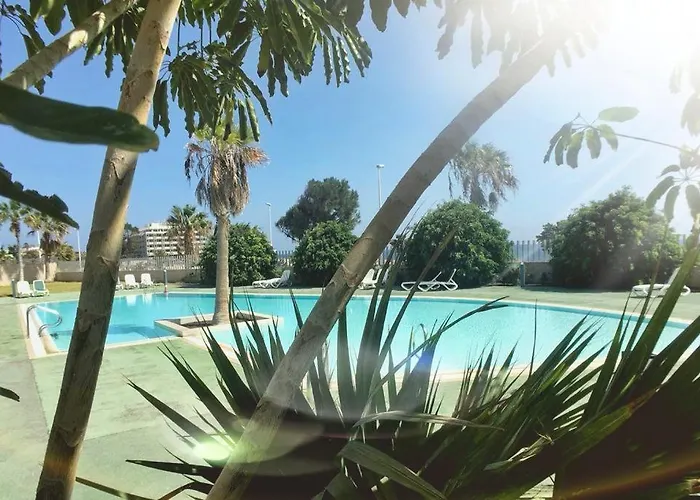 Sea View In With Pool & Private Parking Space *