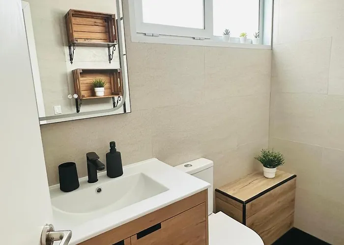 Sea View In With Pool & Private Parking Space Apartmán