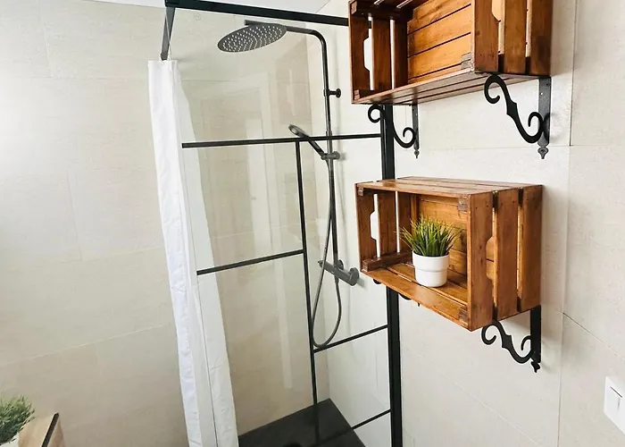 Apartmán Sea View In With Pool & Private Parking Space *